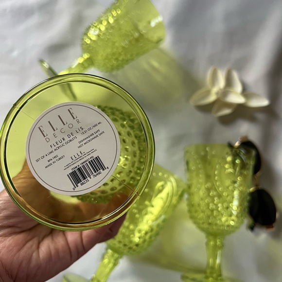 Debutante Glass Goblet, Set of 4, 10 Ounce, lime green - Picture 6 of 10